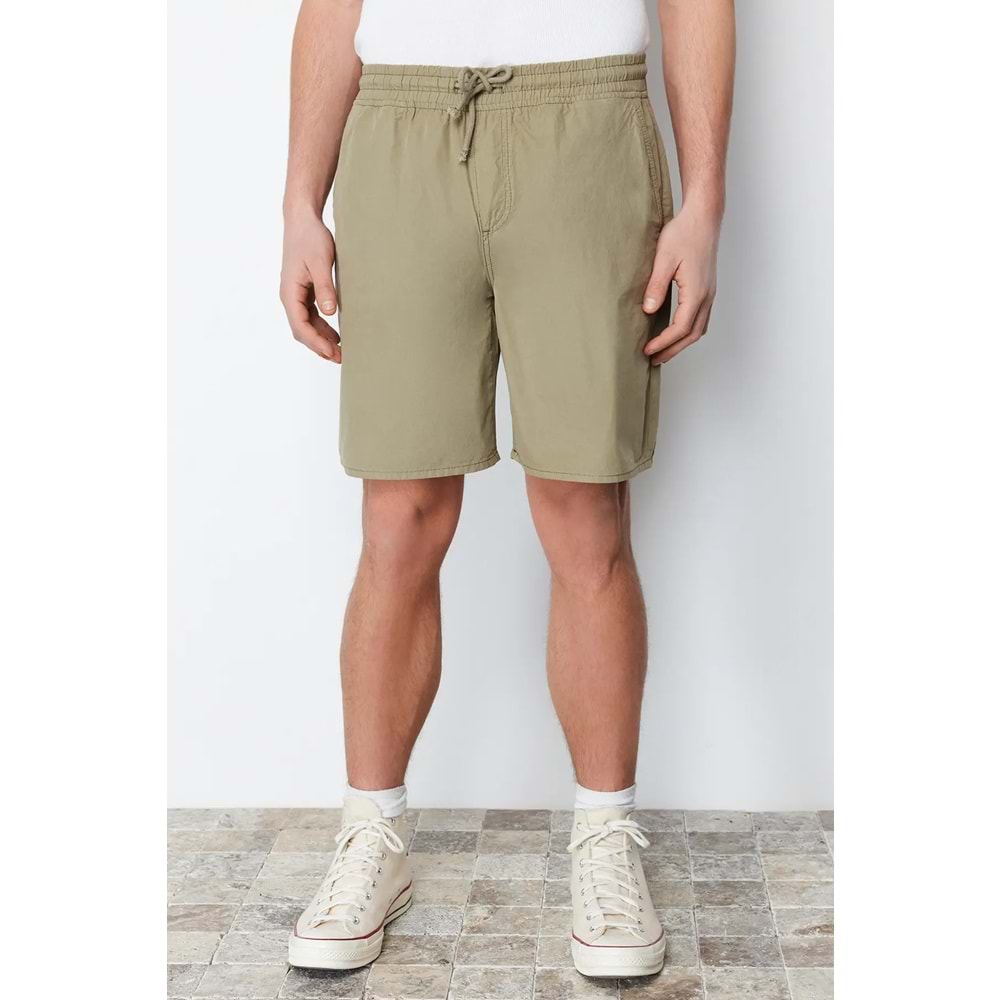 Trendyolmilla Man Açık Haki Normal Kesim/Regular Yumuşak Tuşeli %100 Pamuk Beli Bağcıklı Bermuda Şort