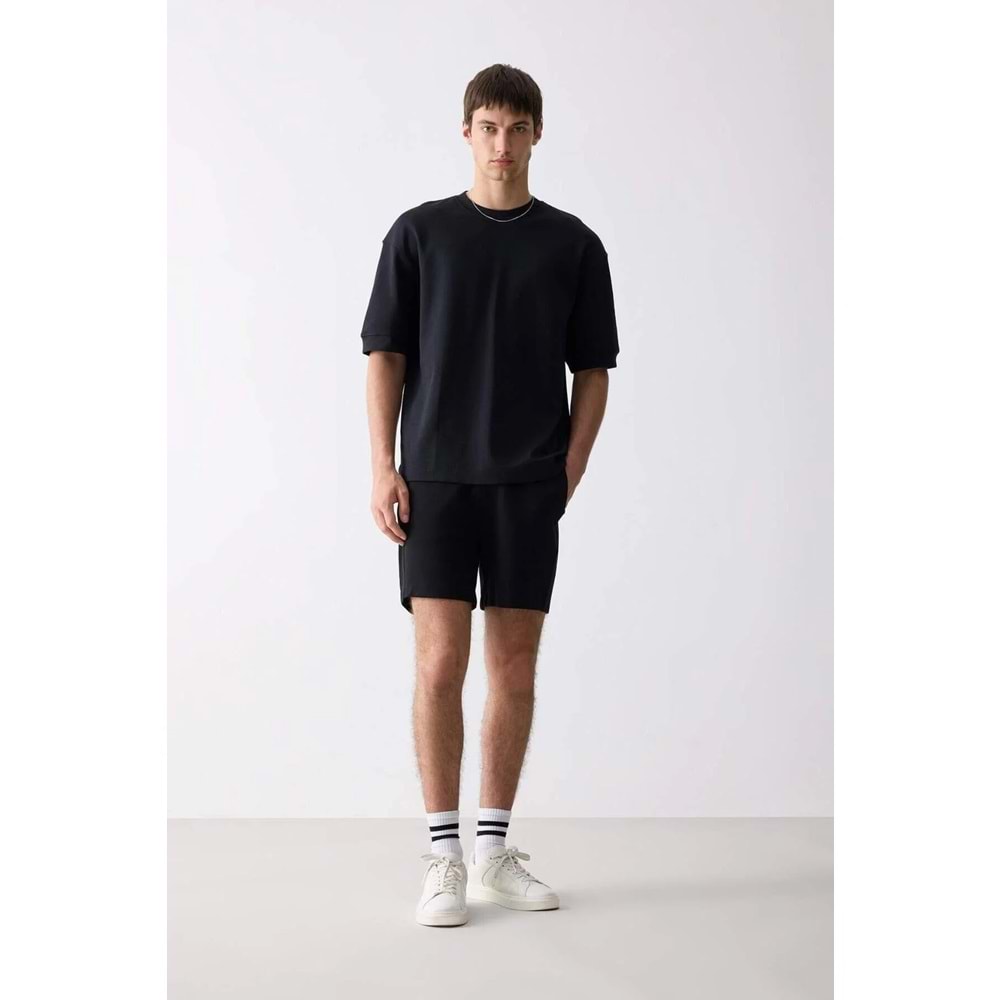 Defacto Regular Fit Düz Paça Şort