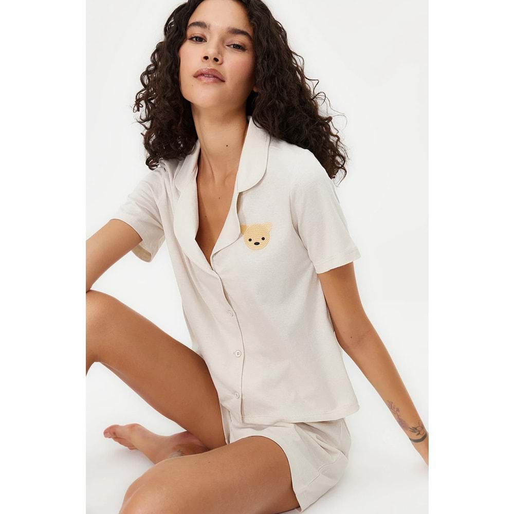 Trendyolmilla Bej Ayıcıklı Şortlu Örme Pijama Takımı