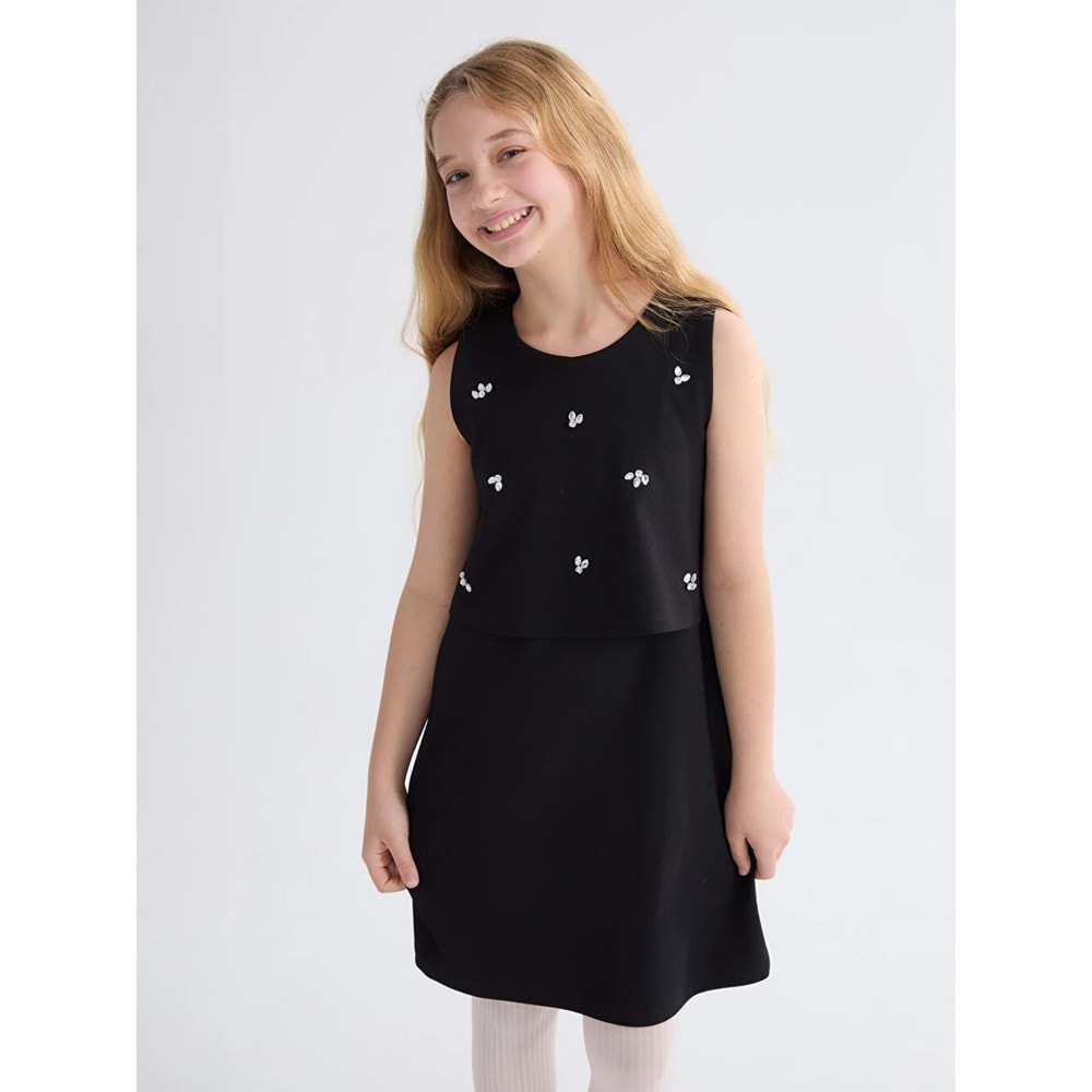 LCW Kids Siyah Bisiklet Yaka Taşlı Kız Çocuk Elbise