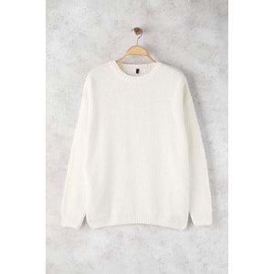 Trendyolmilla Man Ekru*001 Oversize Bisiklet Yaka Kazak TMNAW24KZ00032