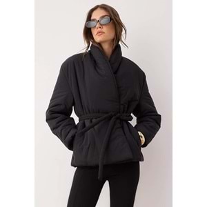 Trendyolmilla Siyah Oversize Kalıp Bağlama Detaylı Şişme Mont