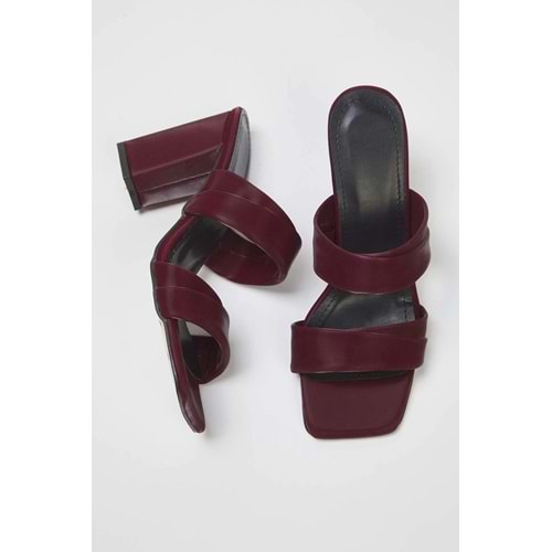 Trendyolmilla Shoes Bordo Çift Bantlı Kadın Dengeli Blok Topuklu Terlik TAKSS25TO00102