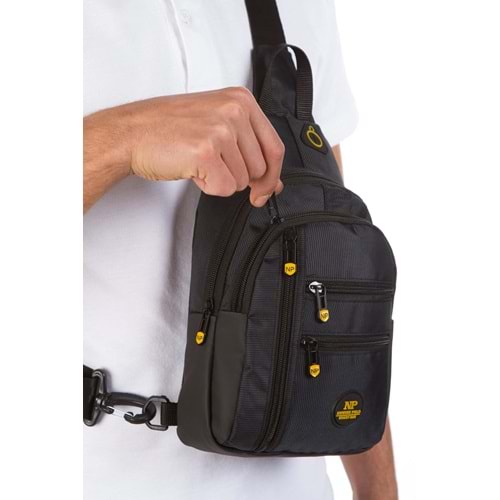 NEWISH POLO ACCESSORIES Unisex Su Geçirmez Kulaklık Usb Çıkışlı Çapraz Askılı Çanta