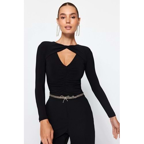 Trendyolmilla Siyah Cut Out/Pencere Detaylı Örme Body TPRAW24BD00000