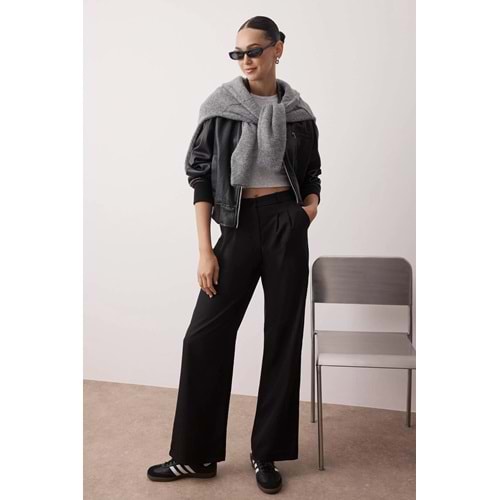 Trendyolmilla Siyah Wide Leg/Geniş Paça Pilili Dokuma Kumaş Pantolon