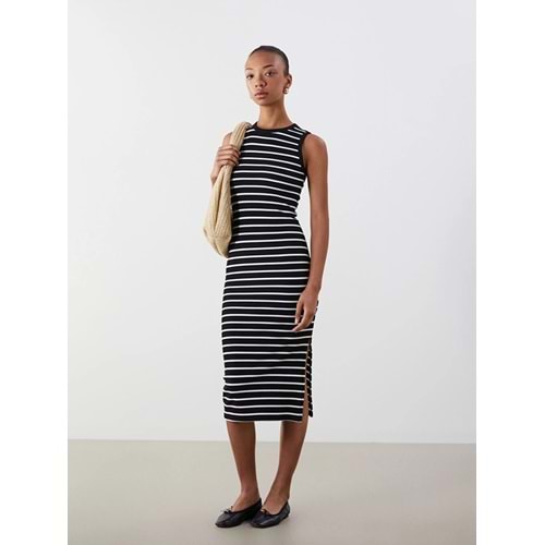 Siyah V Yaka Çizgili Bodycon Elbise