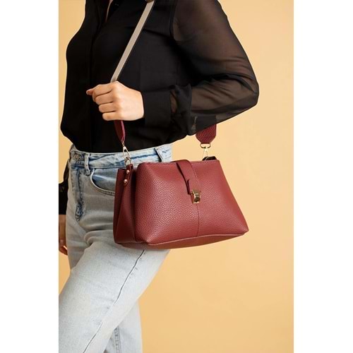 Bordo Şerit Kolon Askılı Kilit Detaylı Içi Bölmeli Kadın Omuz Çantası