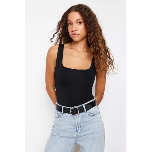 Siyah Fitted/Vücuda Oturan Sırtı Detaylı Kare Yaka Çıtçıtlı Esnek Örme Body