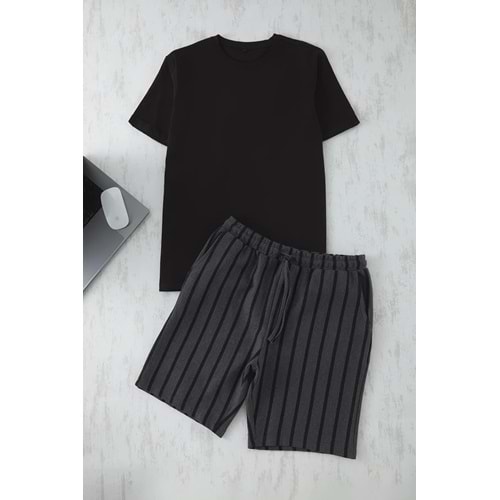 Çizgili Örme Şortlu Pijama Takımı