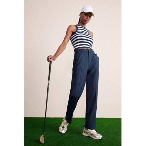 Standart Fit Nervürlü Premium Dokuma Pantolon