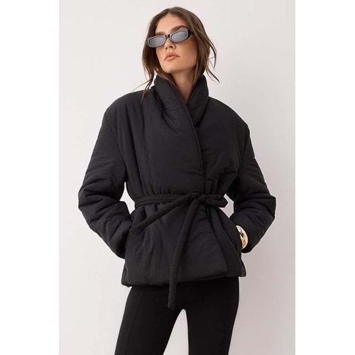 Trendyolmilla Siyah Oversize Kalıp Bağlama Detaylı Şişme Mont