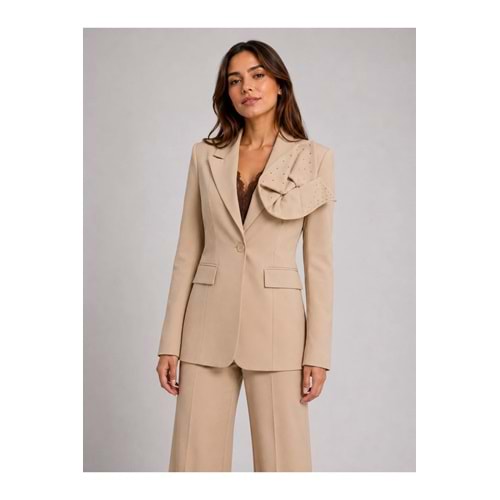 Taş Detaylı Bej Kadın Blazer Ceket