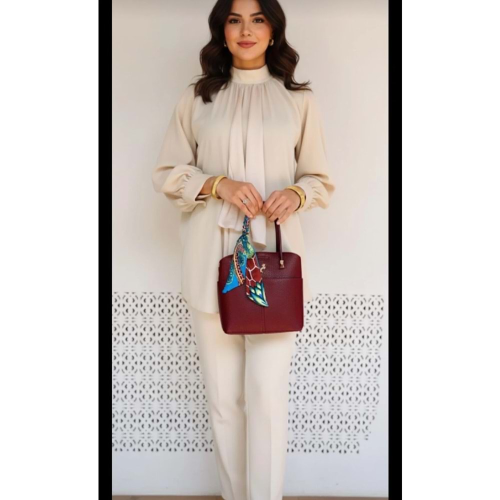 Stradivarius Fularlı çapraz askılı çanta