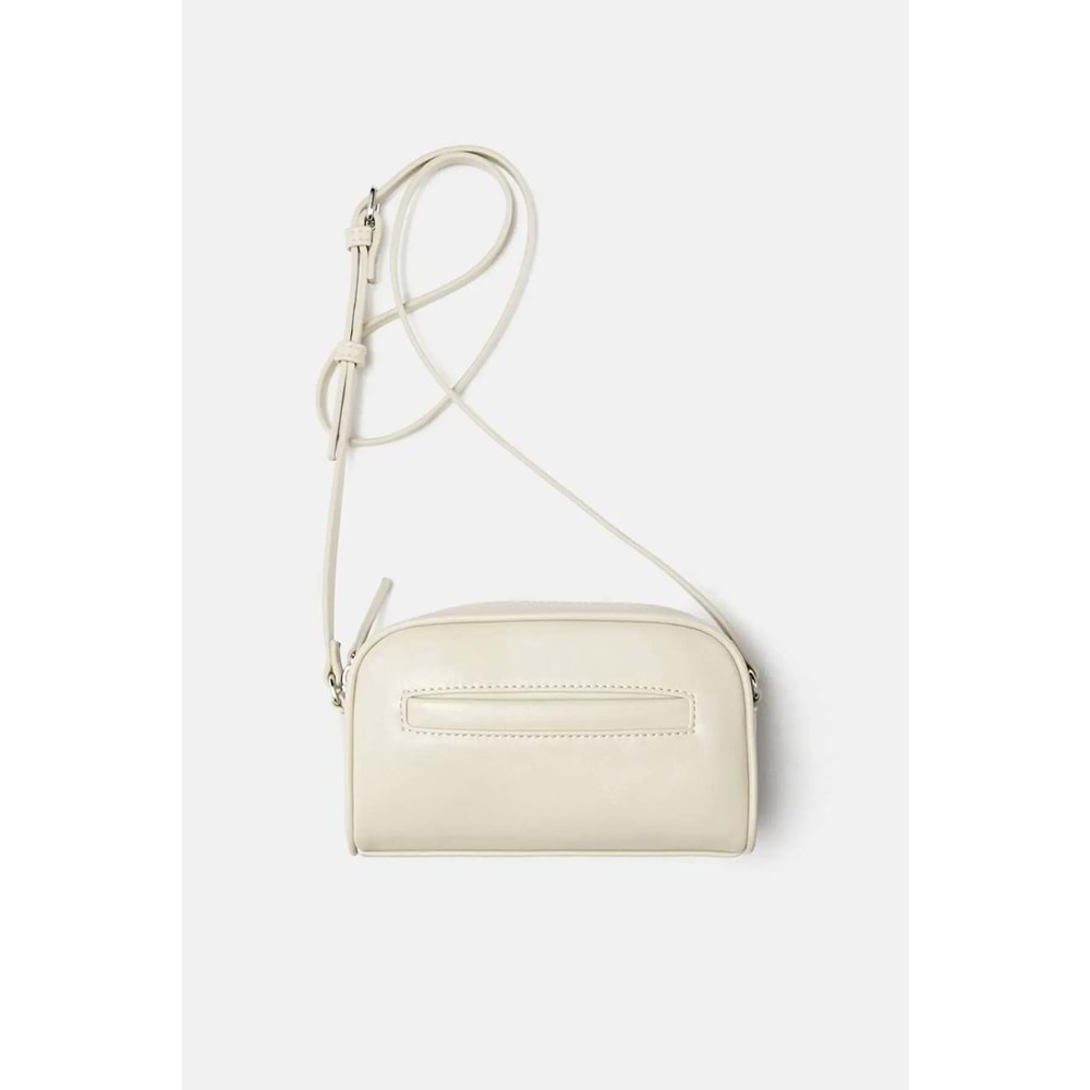 Pull & Bear Çapraz askılı basic çanta