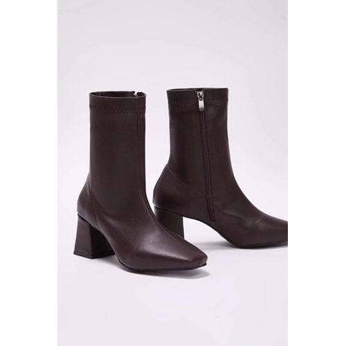 Trendyolmilla Shoes Kahverengi Streç Fermuarlı Kadın 7 cm Blok Topuklu Bot TAKAW26BO00002