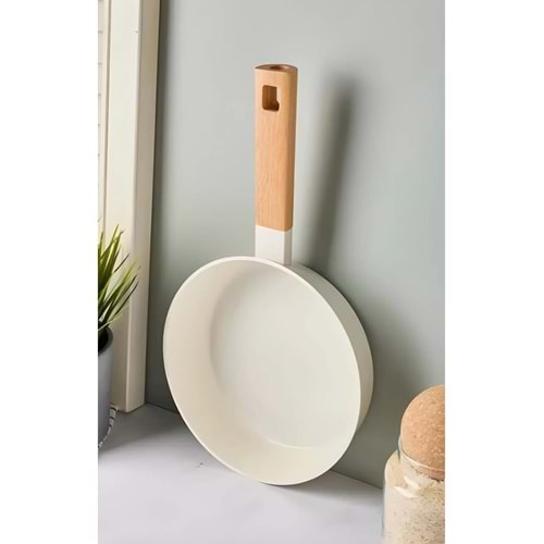 PerottiHome CookWood Beige İndüksiyon Tabanlı Ahşap Saplı Seramik Tava 24 cm