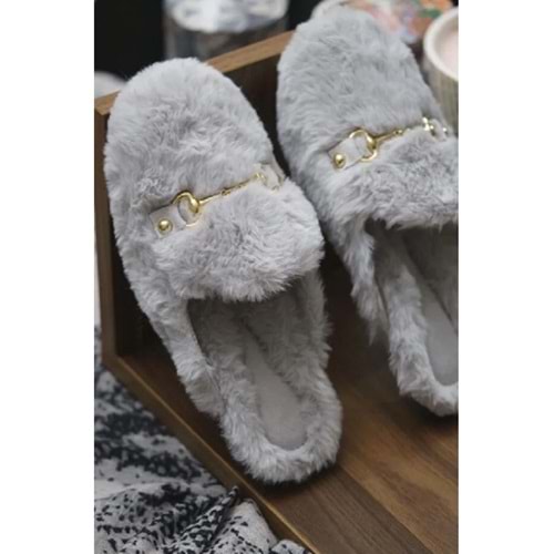 Vanessa Shoes Kadın Peluş Terlik LEKELİ