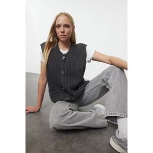 Trendyolmilla Antrasit Bisiklet Yaka Fitted Triko Yelek
