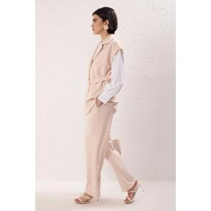 Trendyolmilla Modest Bej Yelek-Pantolon Dokuma Alt-Üst Takım TCTSS25US00024
