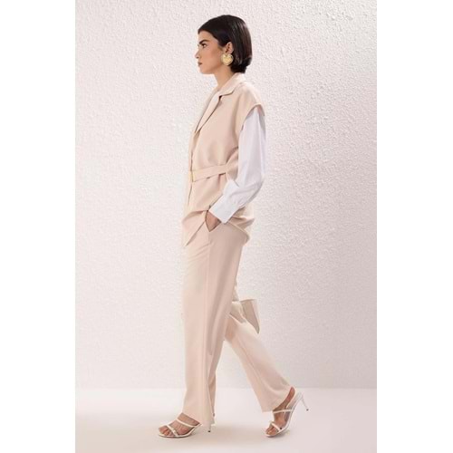 Trendyolmilla Modest Bej Yelek-Pantolon Dokuma Alt-Üst Takım TCTSS25US00024