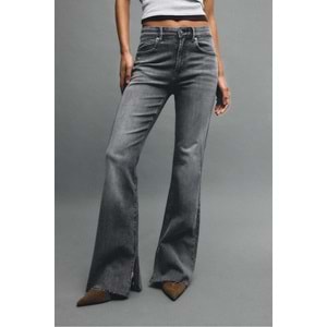 Stradivarius D74 çan paça yırtmaçlı jean