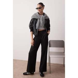 Trendyolmilla Siyah Wide Leg/Geniş Paça Pilili Dokuma Kumaş Pantolon