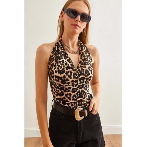Kadın Büyük Leopar Boyundan Askılı Degaje Yaka Altı Çıtçıtlı Bodysuit