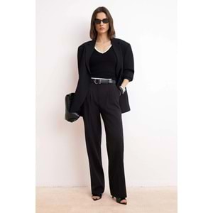 Trendyolmilla Siyah*001 Straight/Düz Kesim Pilili Dokuma Kumaş Pantolon TWOAW23PL00401