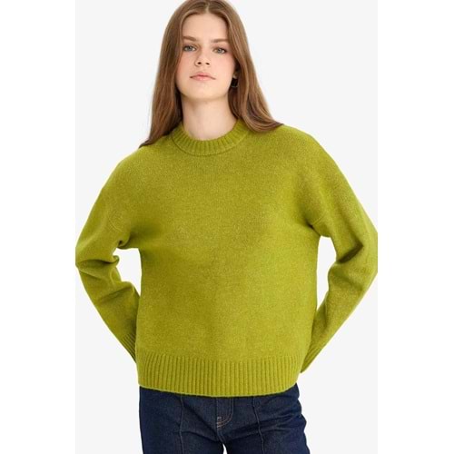 Oversize Geniş Kalıp Yarım Balıkçı Yaka Uzun Triko kazak