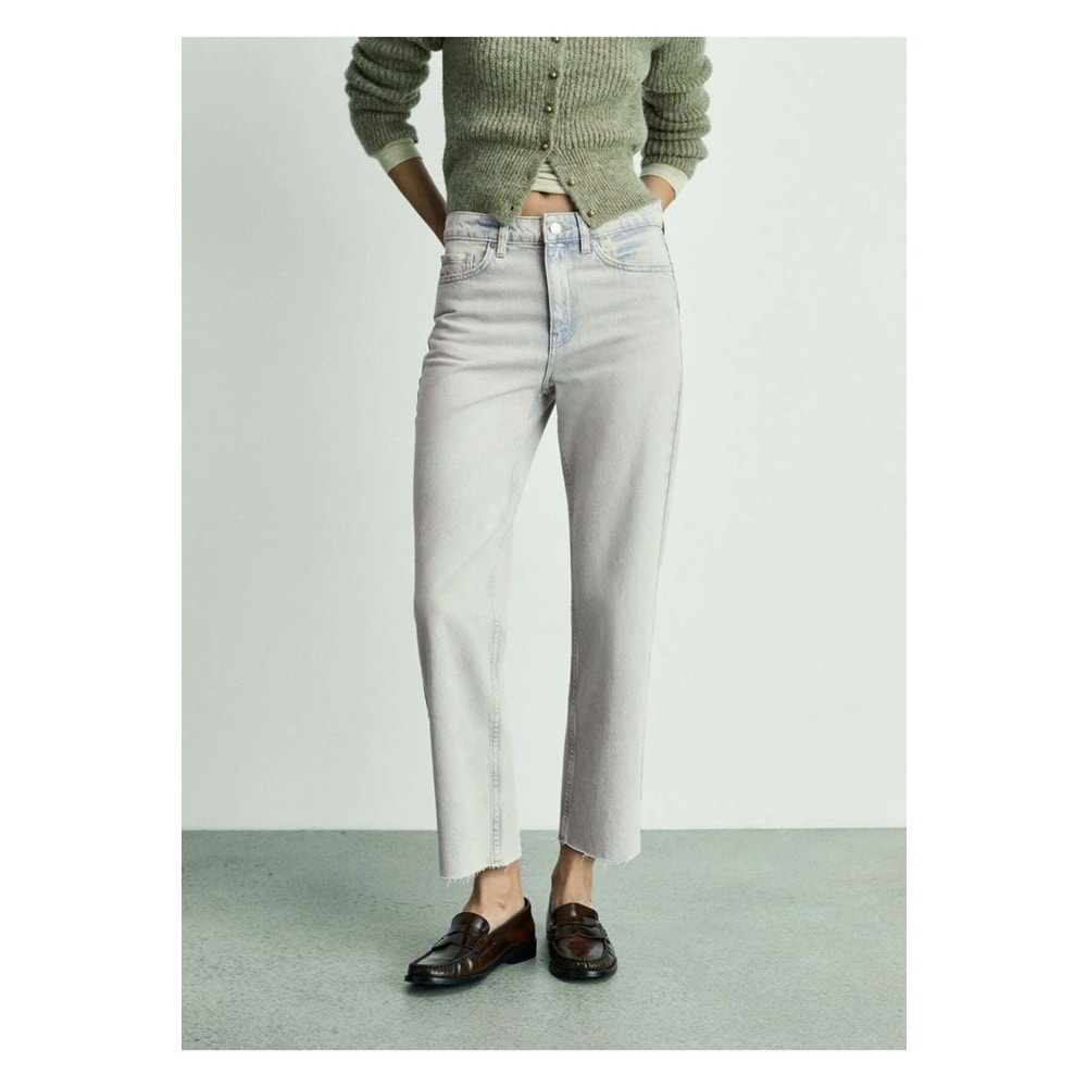 MANGO Beyaz Düz Kesim Crop Jean