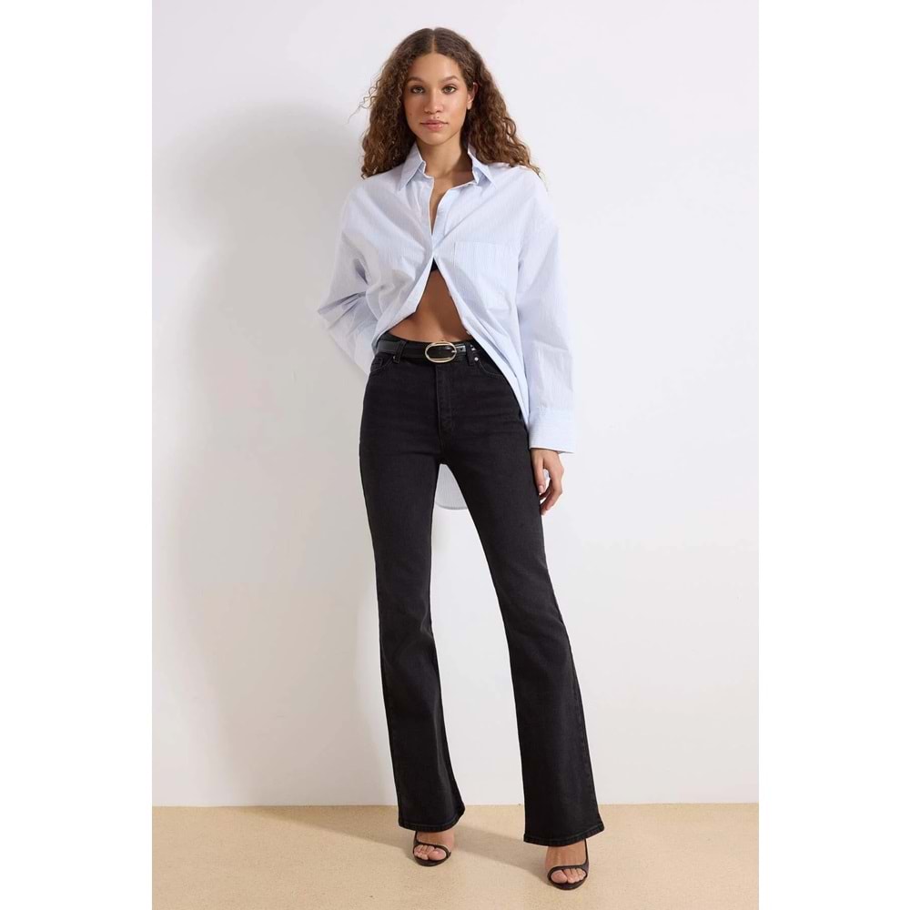 Trendyolmilla More Sustainable Siyah Yüksek Bel Orta Esnek Flare İspanyol Paça Jeans