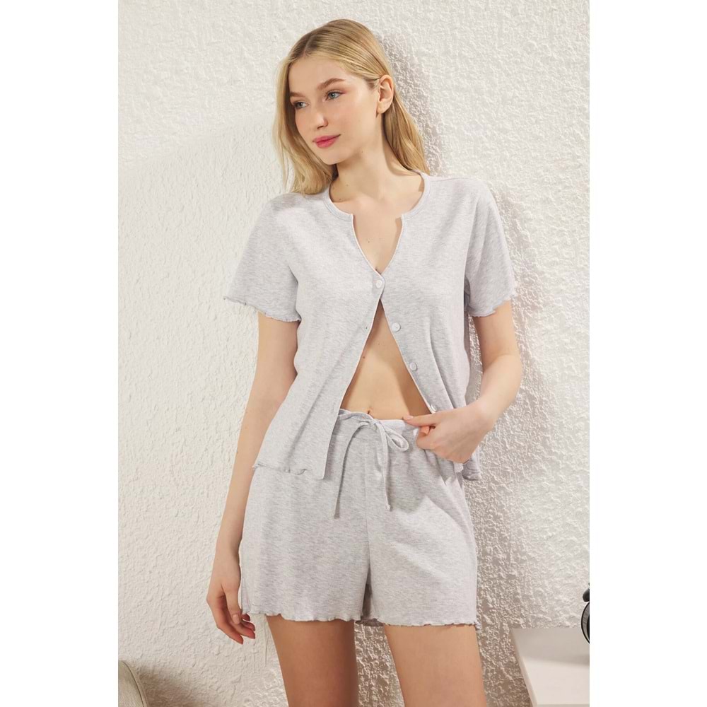 Trendyolmilla Gri Melanj Düğmeli Fitilli Şortlu Örme Pijama Takımı
