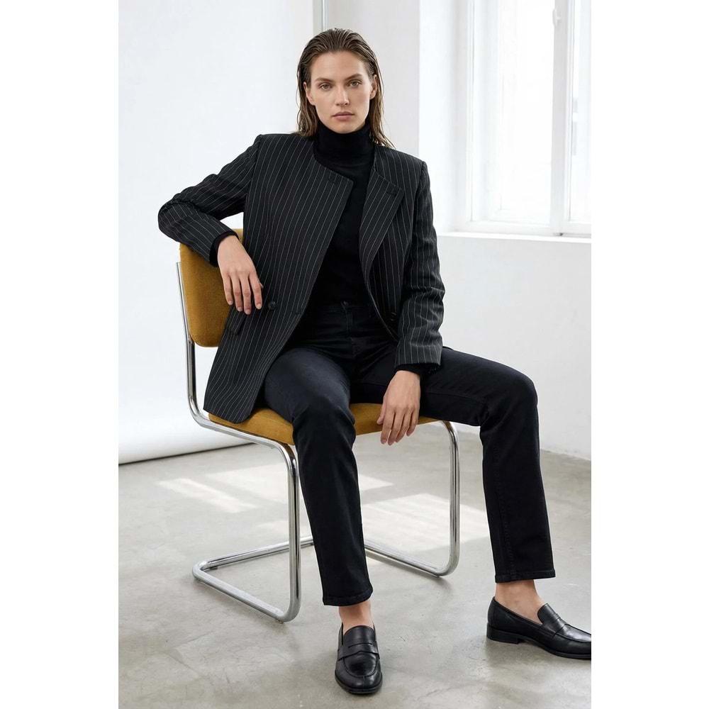 Siyah Çizgili Dokuma Blazer Ceket