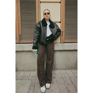 Trendyolmilla Kahverengi Leopar Desenli Wide Leg Jeans