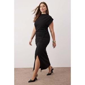 Trendyolmilla Curve Siyah Büzgü Detaylı Midi Örme Elbise