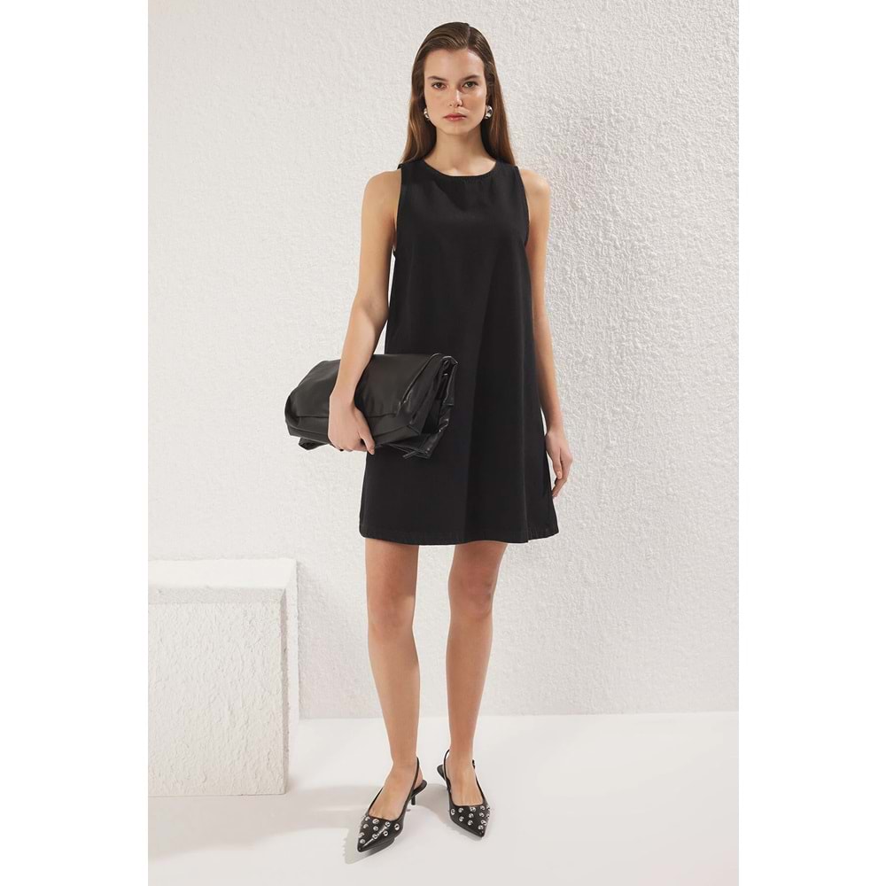 Trendyolmilla Siyah Volanlı Oversize Mini Denim Elbise