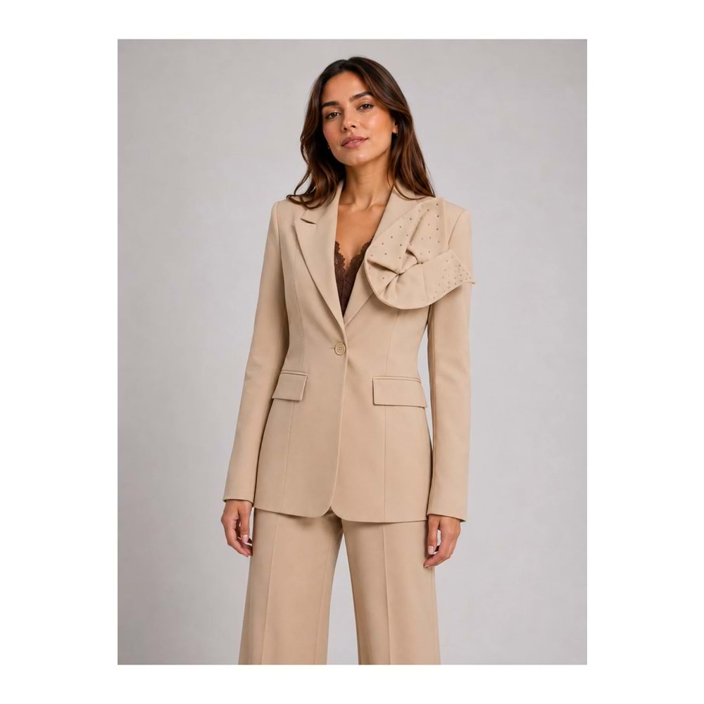 Taş Detaylı Bej Kadın Blazer Ceket