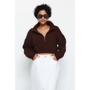 Trendyolmilla Kahverengi Crop Fermuarlı Triko Kazak